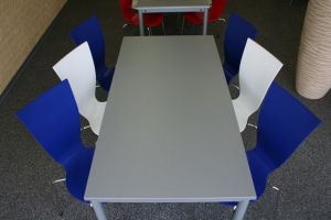 219 Kantinenst�hle hochglanz Lack dunkel blau dunkelblau weiss