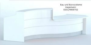 Nr. 35 wei�e/ wei� hochglanz Theke 336 cm lang s-f�rmig Licht