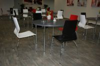 6 Stuhl mit runden Tisch Frankfurt grau anthrazit weiss rot schw