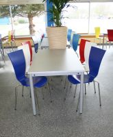 207 Kantine St�hle rot weiss k�nigsblau dunkel blau