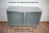 Nr. 8 Sideboard satiniertes Glas Top alu