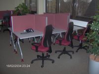 28 Callcenterm�bel Trennw�nde Auftischelemente rot