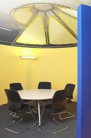 54 Callcenterm�bel Trennw�nde Bogenstellwand gelb