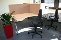 5 Callcenterm�bel Trennw�nde Auftischelemente abricot