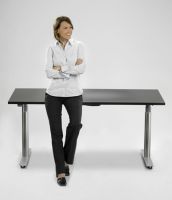 h�henverstellbar Schreibtisch 160 x 80 cm Gestell verchromt