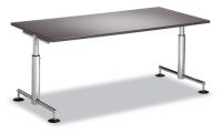 h�heneinstellbarer Schreibtisch 180 x 80 cm Gestell verchromt