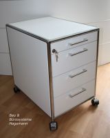 Moderne weisse B�rom�bel Gestell verchromt Artikel 4343435