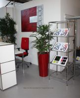 Moderne weisse B�rom�bel Gestell verchromt Artikel 43434201