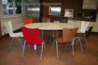 Nr 21 Mehrzweckst�hle mit und ohne Armlehne
