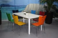 Nr 23 Mehrzweckst�hle, bunte St�hle mit und ohne Armlehne