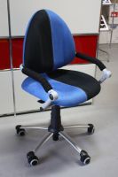 Nr 4h Kinderdrehst�hle Freaky dunkelbau/blau