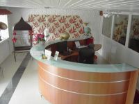 Nr 1d moderne_Theken_sch�ne Empfangstheke mit Glastop