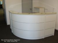 Nr 13d moderne_Theken_Empfangstheke halbrund