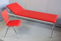 Nr 01 rote Behandlungsliegen in Kunstleder verschiedene Farben