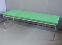 Nr 03 maigr�n Behandlungsliege in Kunstleder Farben