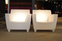 Nr. 19b Bunte, moderne Sessel weiss (beleuchtet) Kunststoff auss