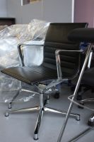Sonderangebot aus Ausstellung Una Chair schwarz Leder