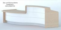 Nr. 21 eiche hell/rot hochglanz Theke 336 cm lang s-f�rmig Licht