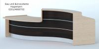 Nr. 13 eiche hell/wenge Theke 336 cm lang s-f�rmig beleuchtet